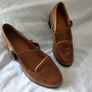 Dr. Comfort 6.5 XW Brown Leather Mary Jane small squared heel comfort strap
